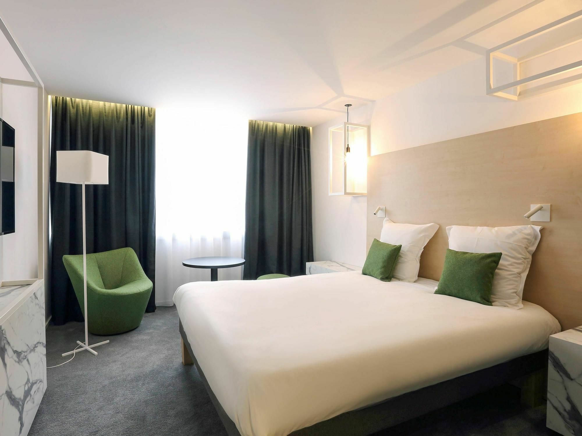 Mercure Nancy Centre Gare Exteriör bild
